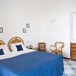 Vintage House * Capri