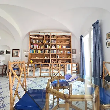 Vintage House Apartment
