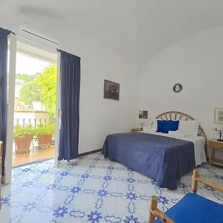 Vintage House * Capri