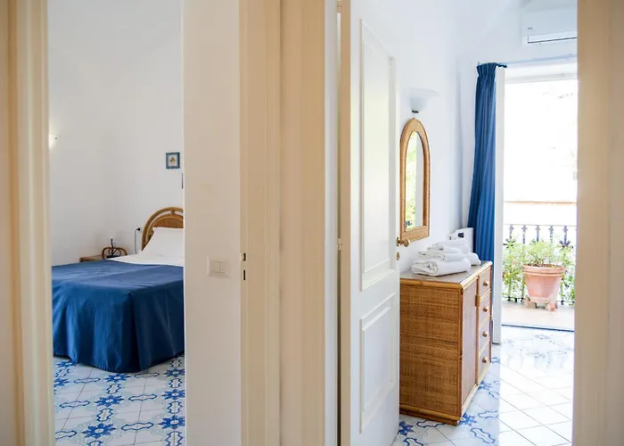 Vintage House * Capri