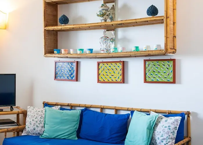 Vintage House * Capri