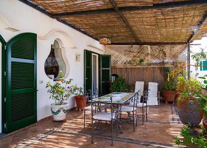 Apartment Vintage House Capri