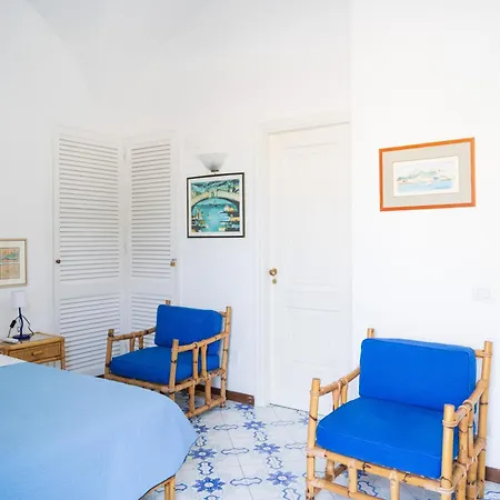 Vintage House 카프리